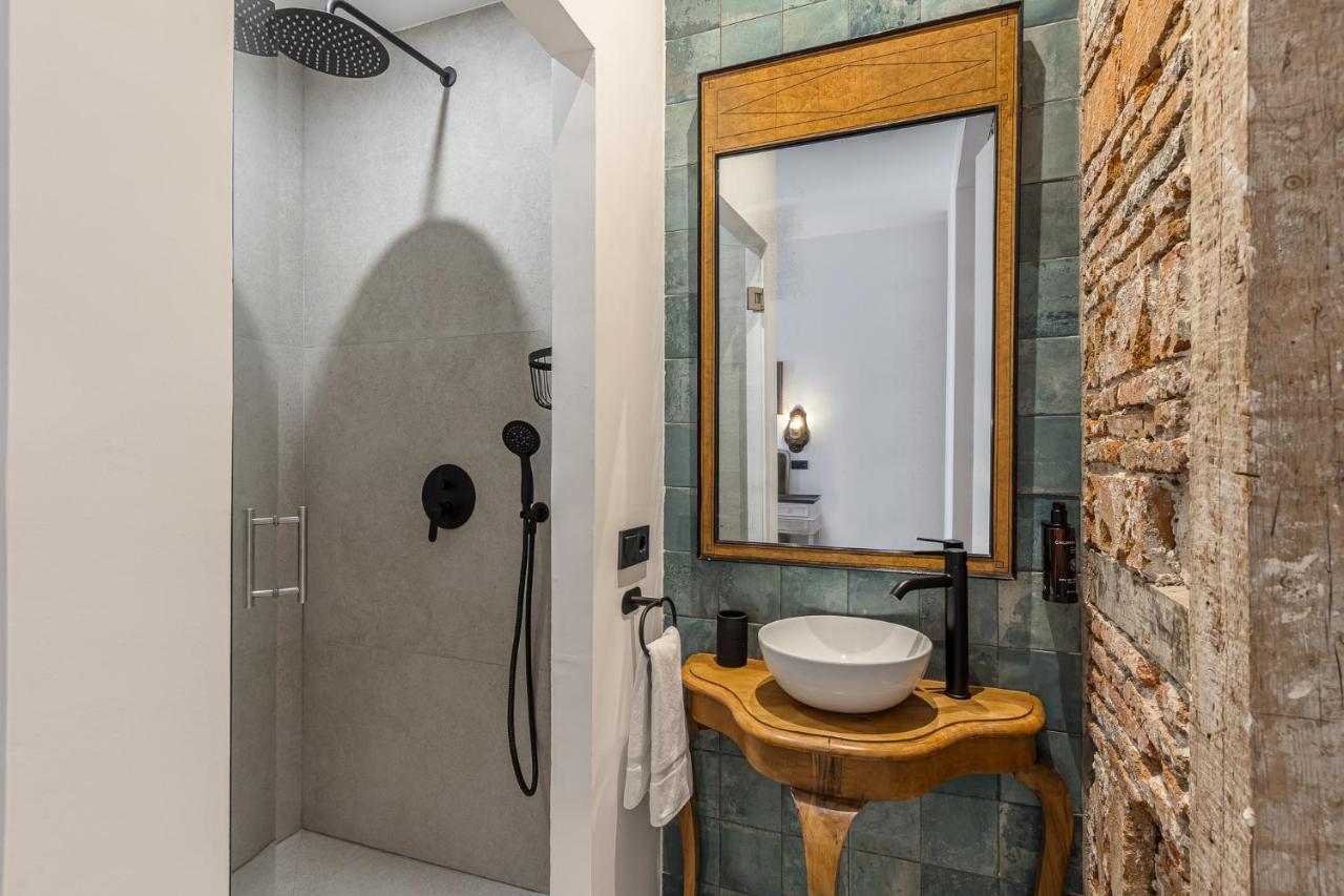 Queens House Chueca Guest house Madrid