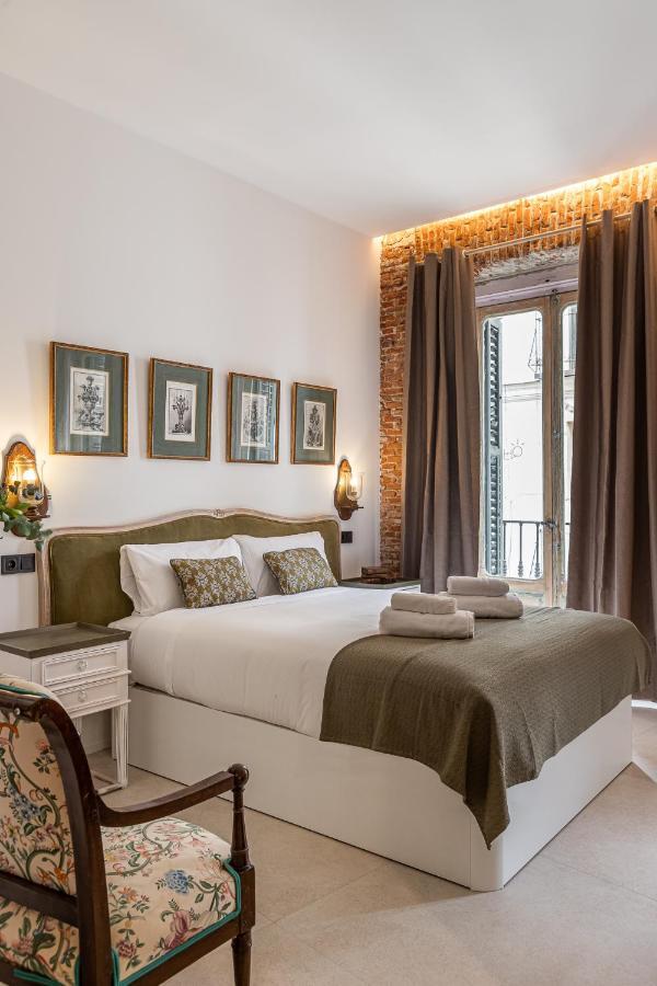 Queens House Chueca Guest house