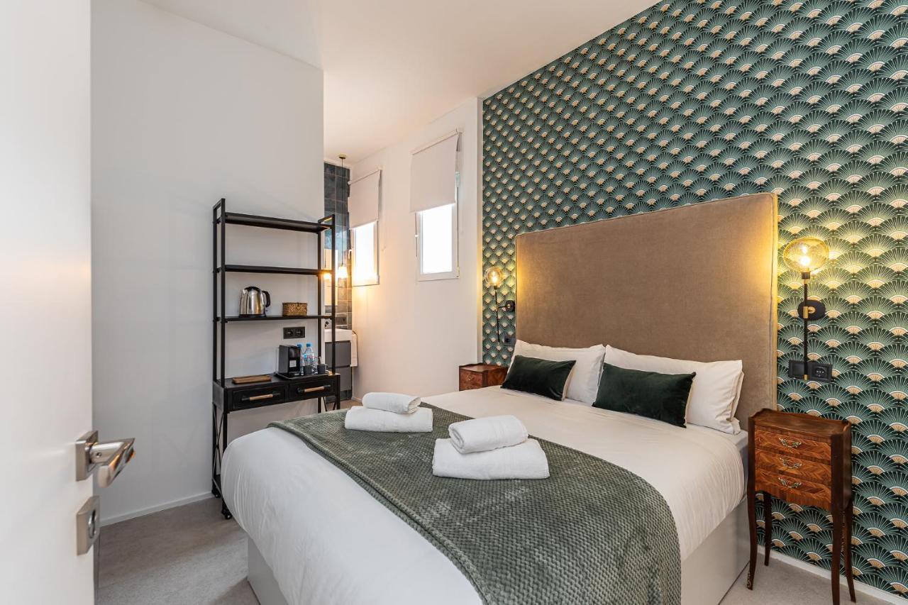 Queens House Chueca Guest house *